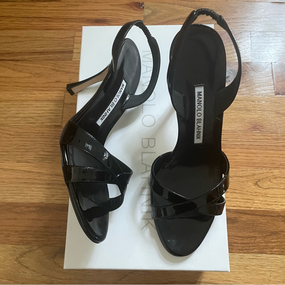 Manolo Blahnik Black Patent Slingback Sz 37